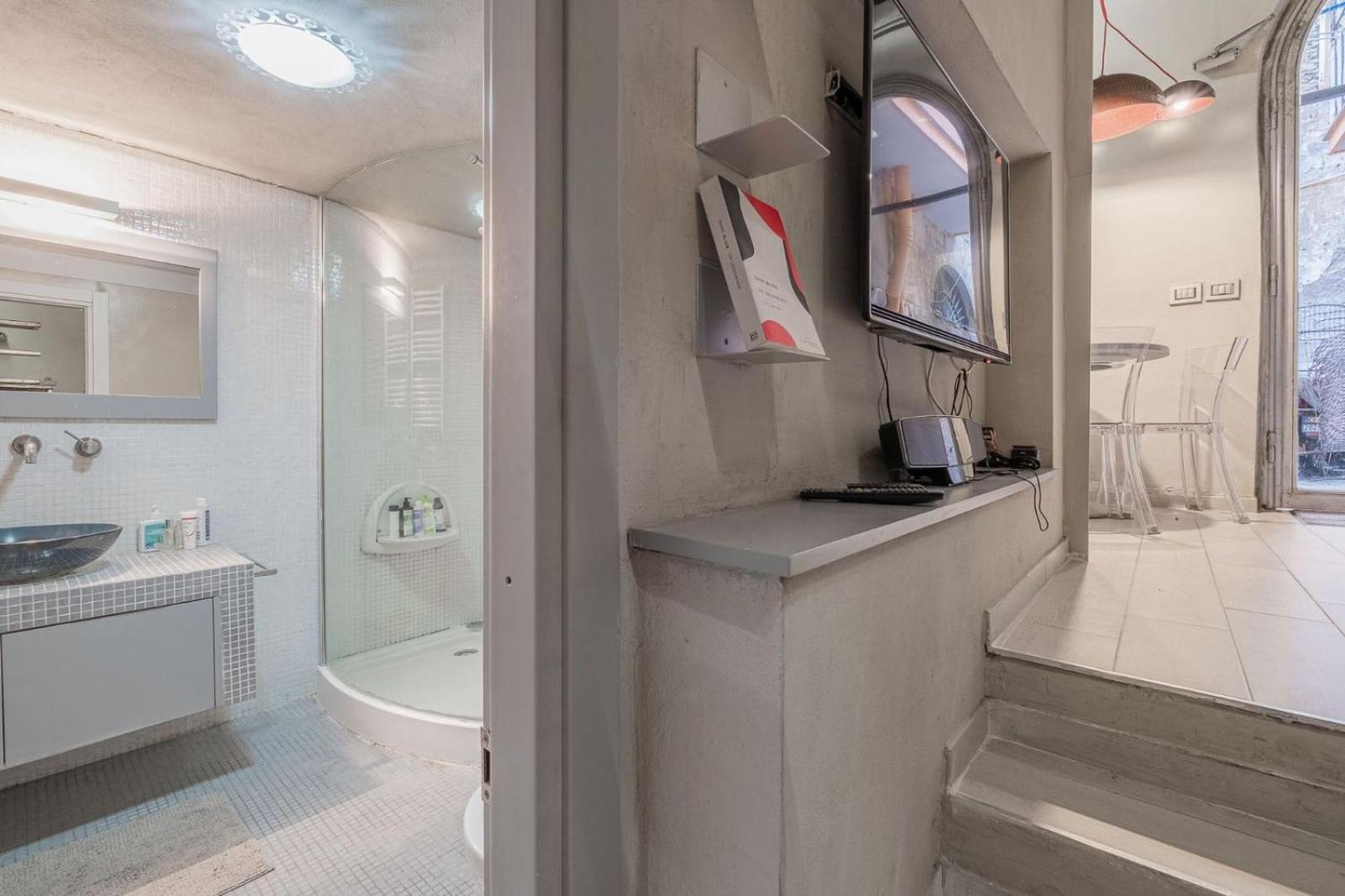 Spagna Square 200mt - Loft 4px - Center - Private Access - Piazza Del Popolo Lägenhet *